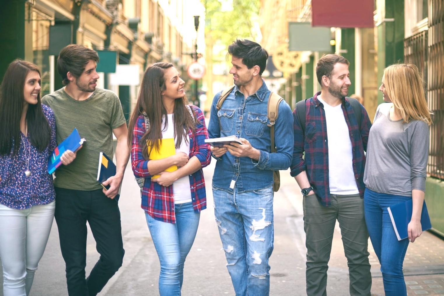Financial advisor meeting with international students in Durban office